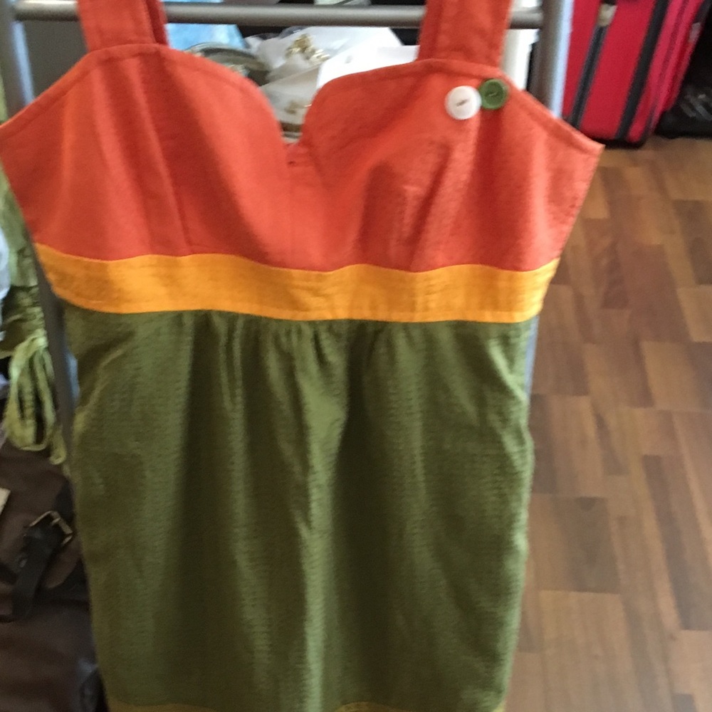 Trina Turk size 4 summer cute Dress 😜